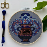 Vase Rikrack Embroidery Kits