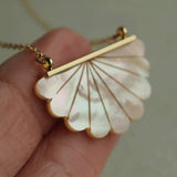 Mother of Pearl Art Deco Scallop Necklace